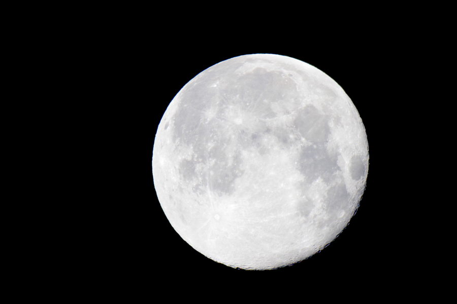 Shedding Light on Full Moon Myths