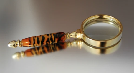 glass art gift magnifying glass