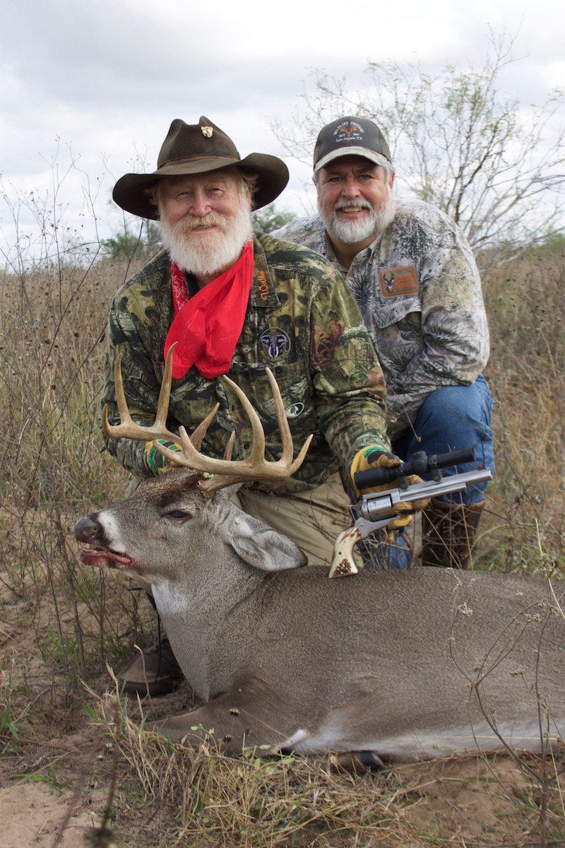 larry weishuhn with whitetail deer