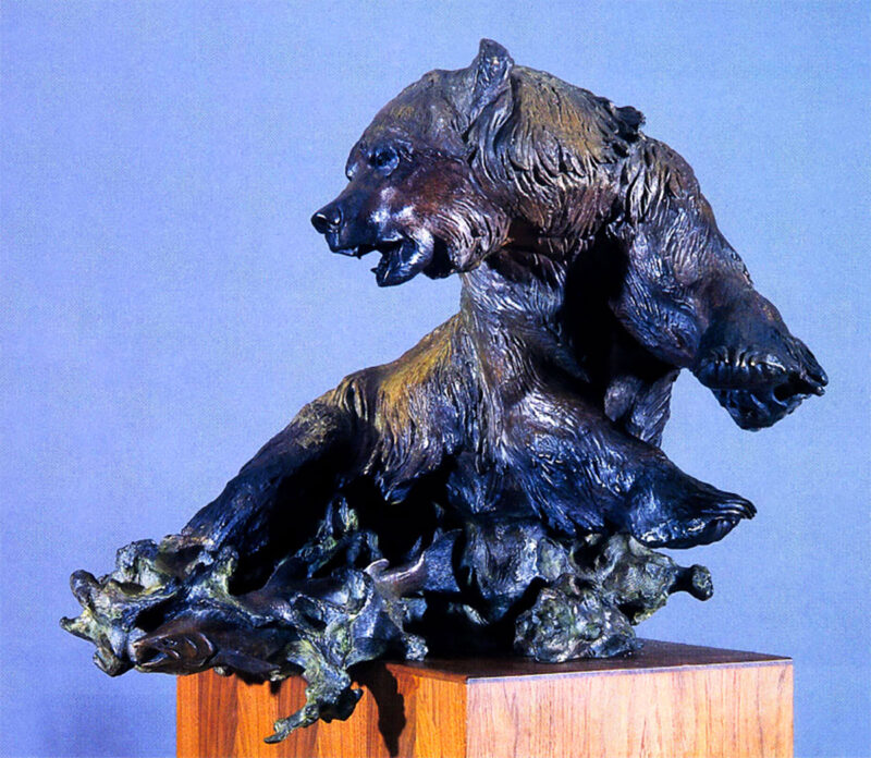 grizzly sculpture